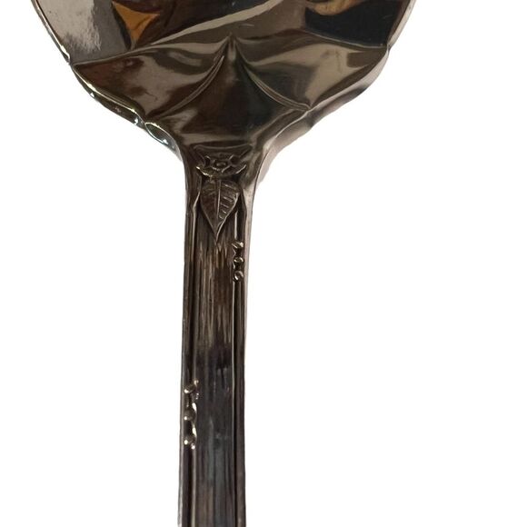 Vintage 1934 Chateau Heirloom Plate Silver Plated Sugar Spoon Flatware Jelly Jam - Picture 3 of 5